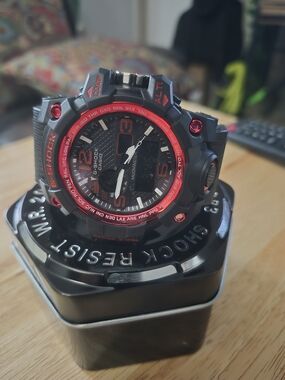 Casio G-Shock Mudmaster Black & Red Watch
